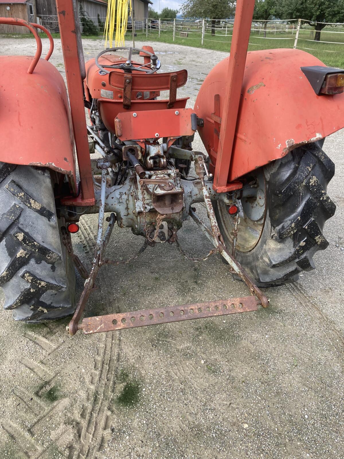 Traktor Ferguson FE 35 3