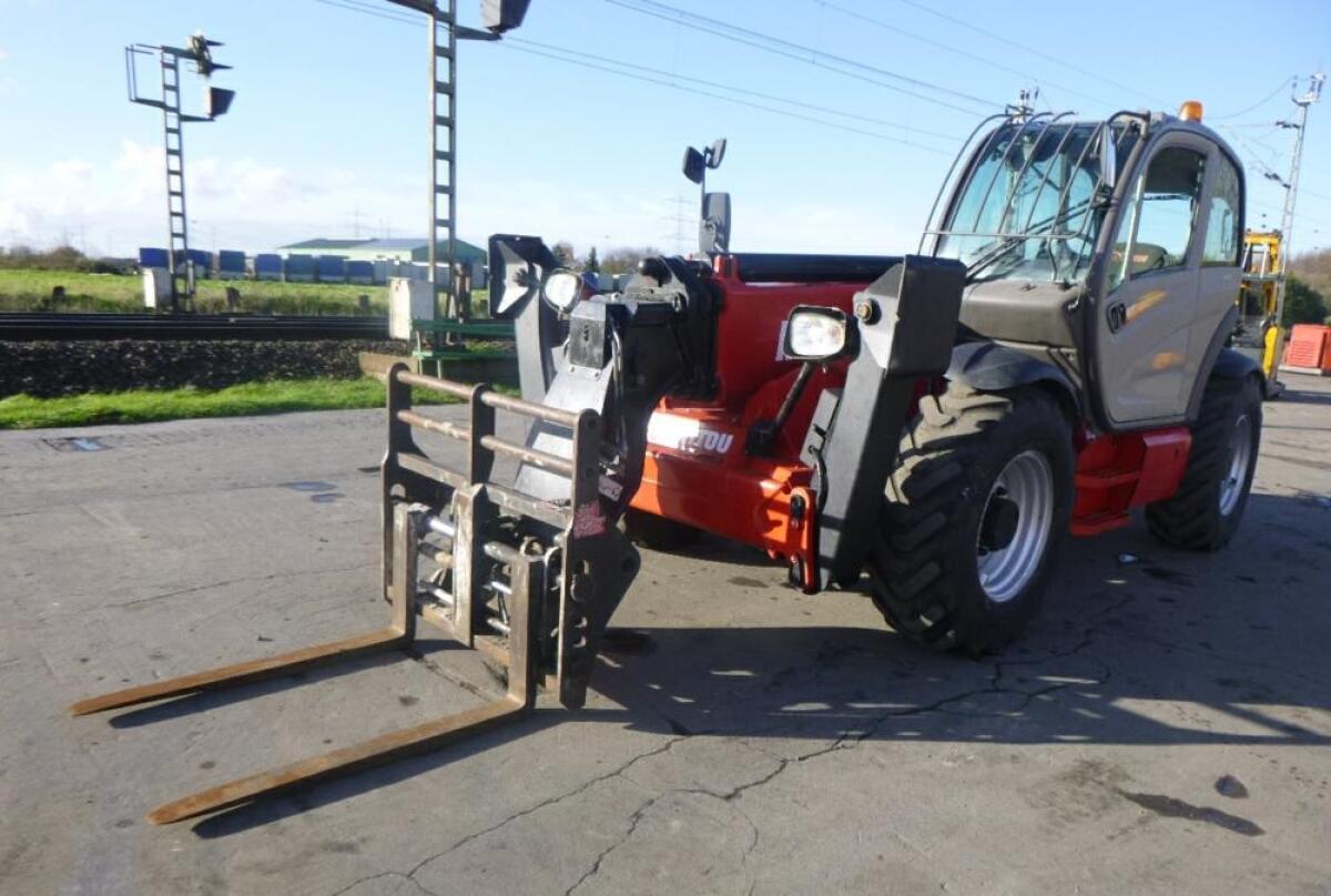 2016 Manitou MT1440 1