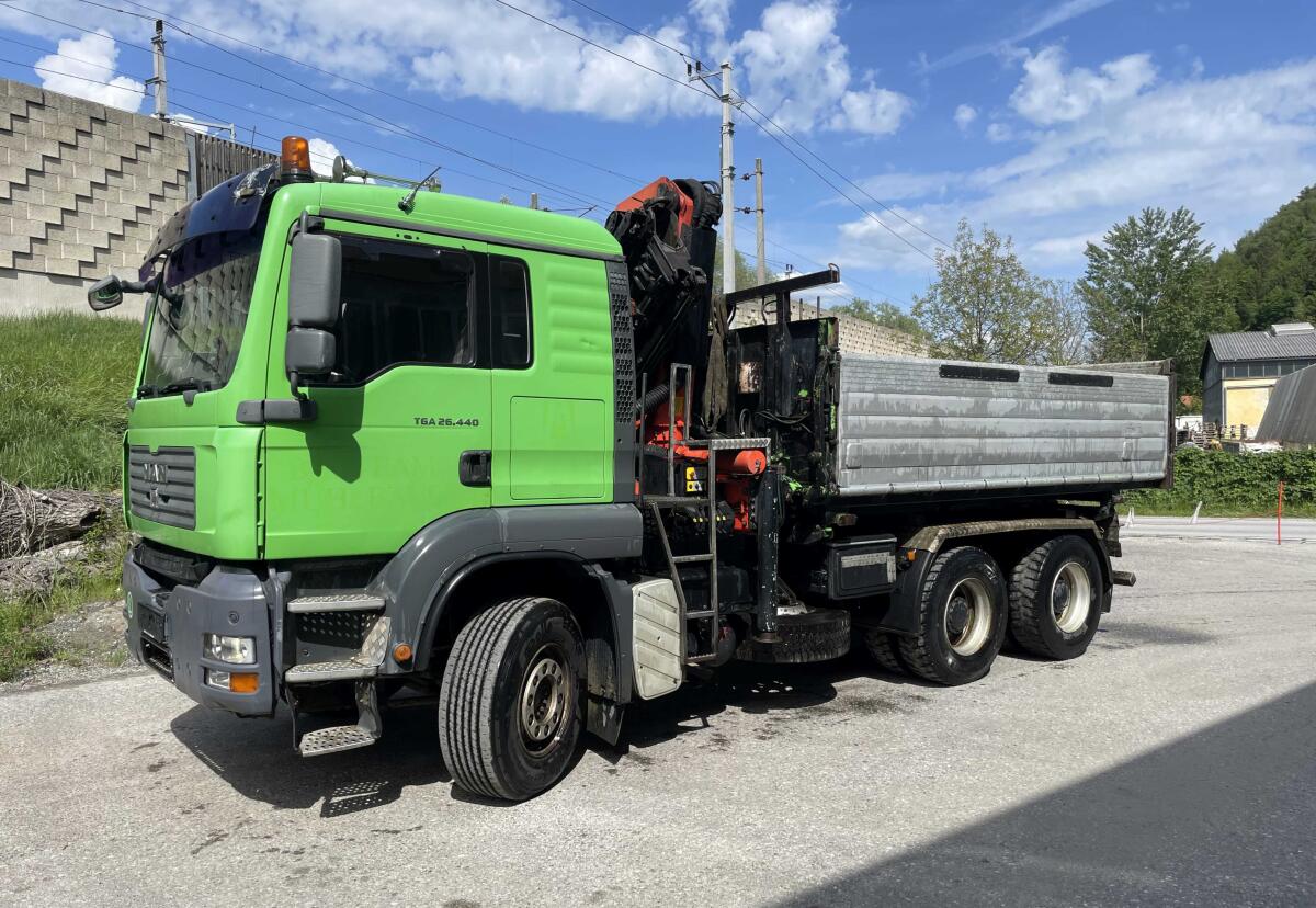MAN TGA 26.440 / 6x4 mit Palfinger PK 23.002 1