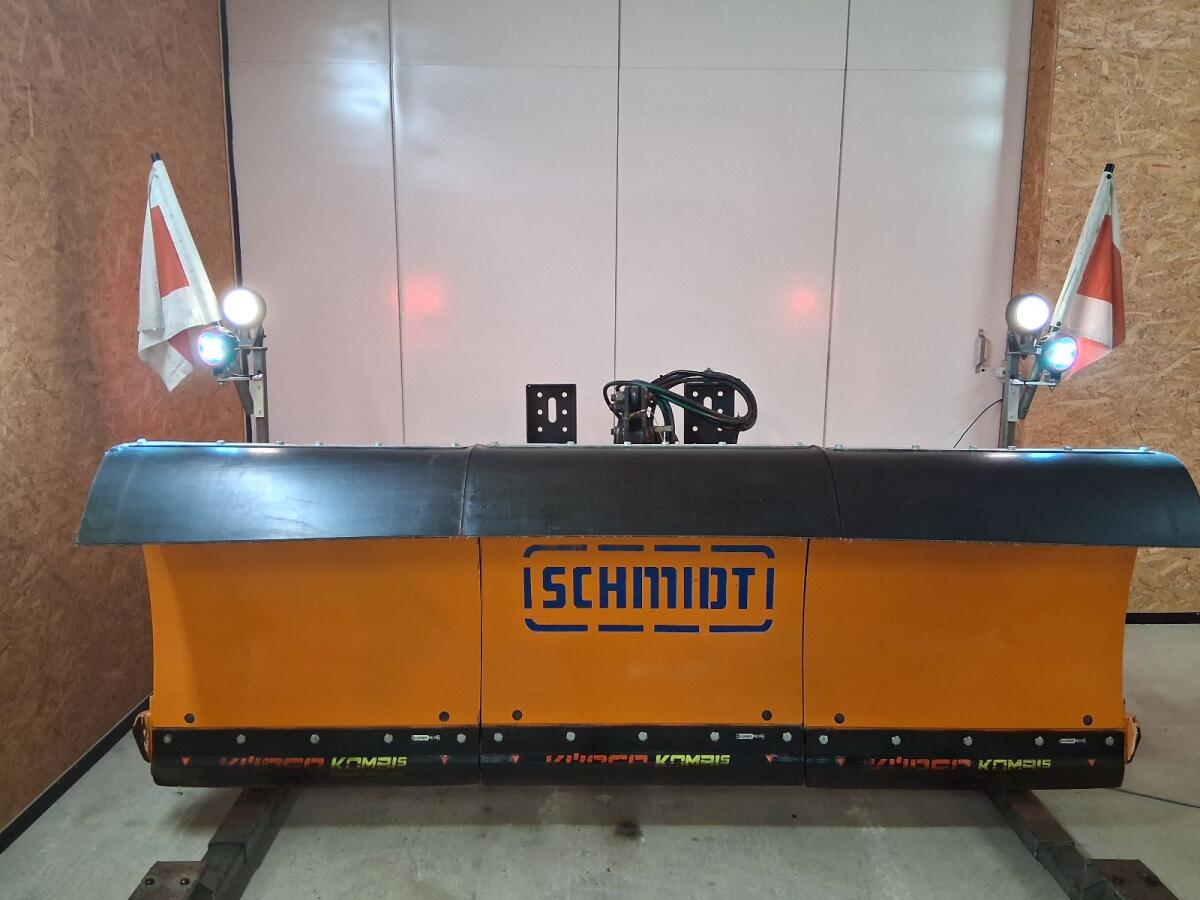 Schmidt Cirron Schneepflug Schneeschild Unimog Fendt IHC 3