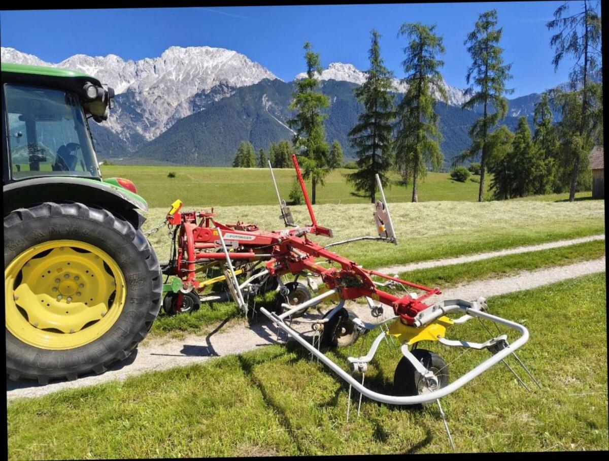 Verkaufe Pöttinger Kreiselheuer 6.69 2