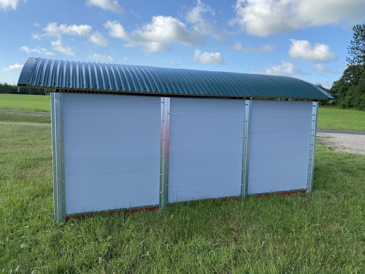 Kleine Kälberhütte L 4,20 x B 2,85 x H 2,10 m 2