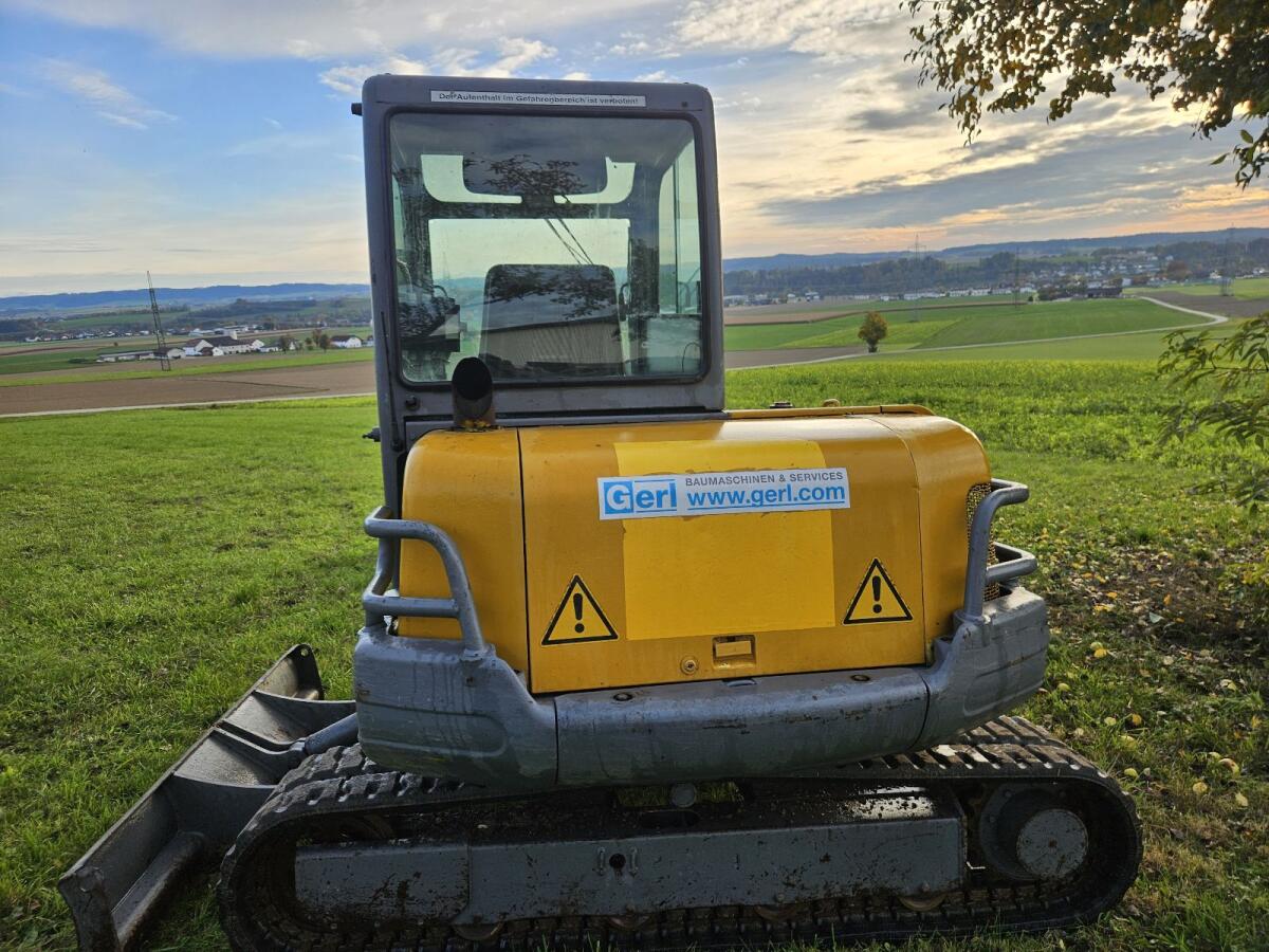 Yanmar B50-2 Bagger 3