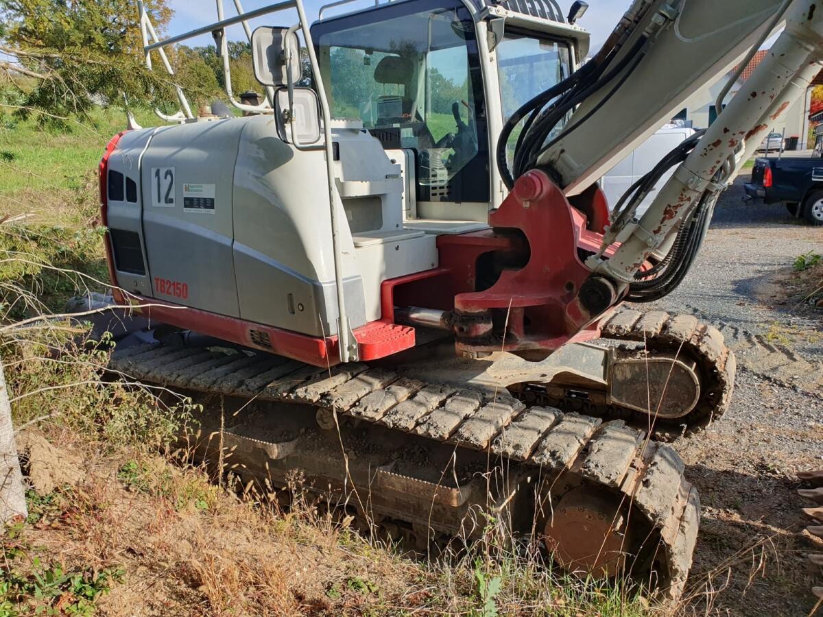 Takeuchi 3