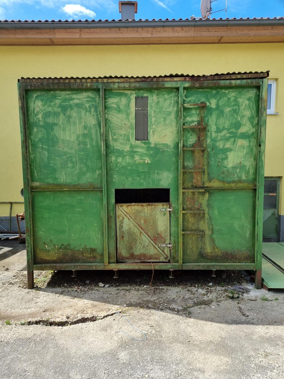 Vorratsbunker für Hackschnitzel-Heizung 2