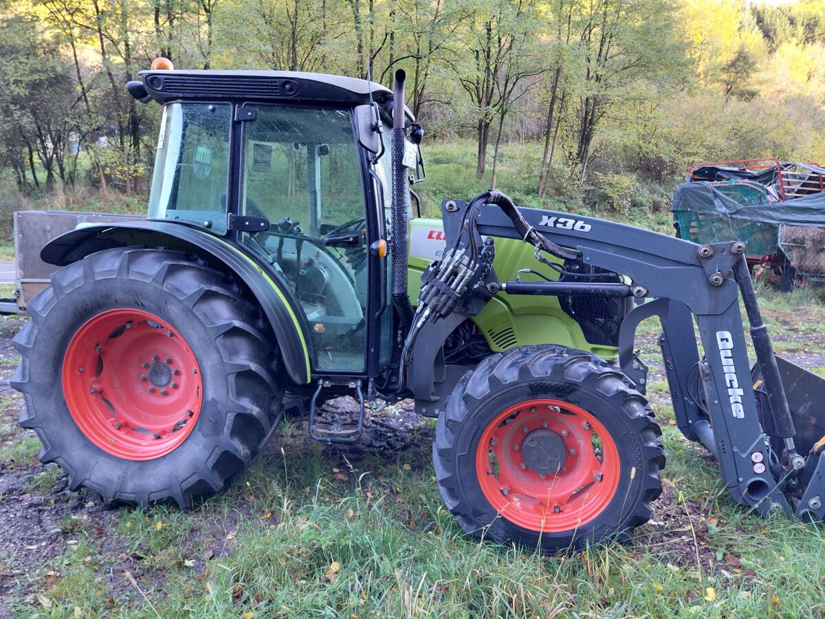 Claas Elios 210 Allrad Frontlader mit Schaufel, Forstzange 3