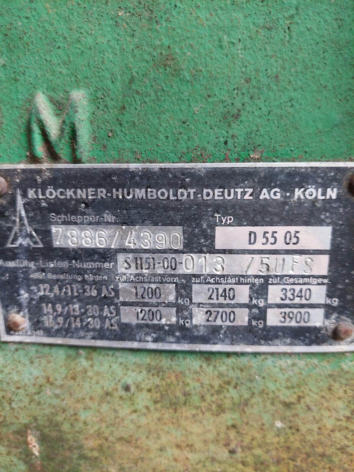 Traktor Deutz-Fahr D5505 1