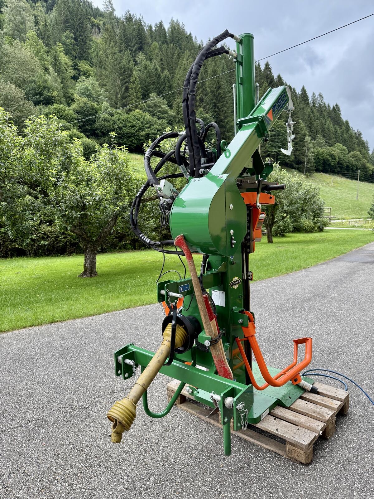Holzspalter Posch Hydrocombi 22 mit Funkseilwinde 3