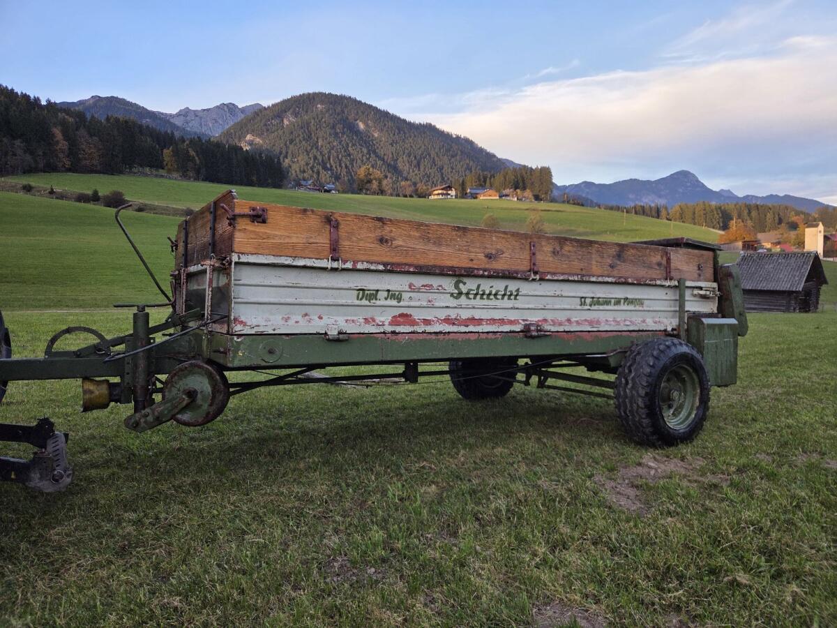 Bergmiststreuer Schicht 3 t 1