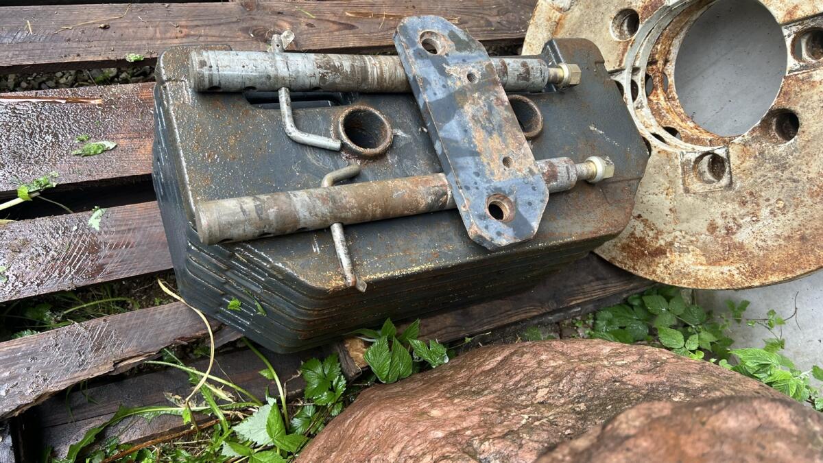 Steyr Serie 80/81 Frontgewichte 3