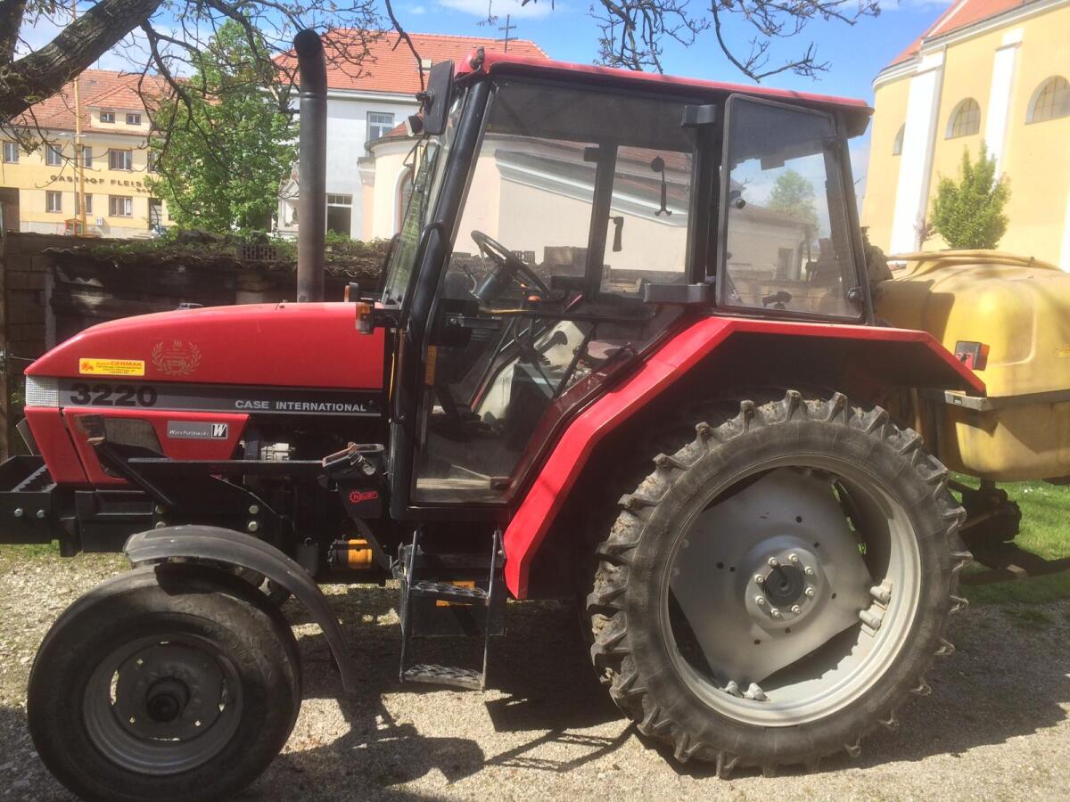 TRAKTOR 1