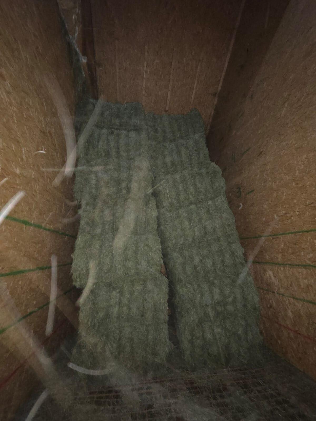 Stockgepresstes Heu 2