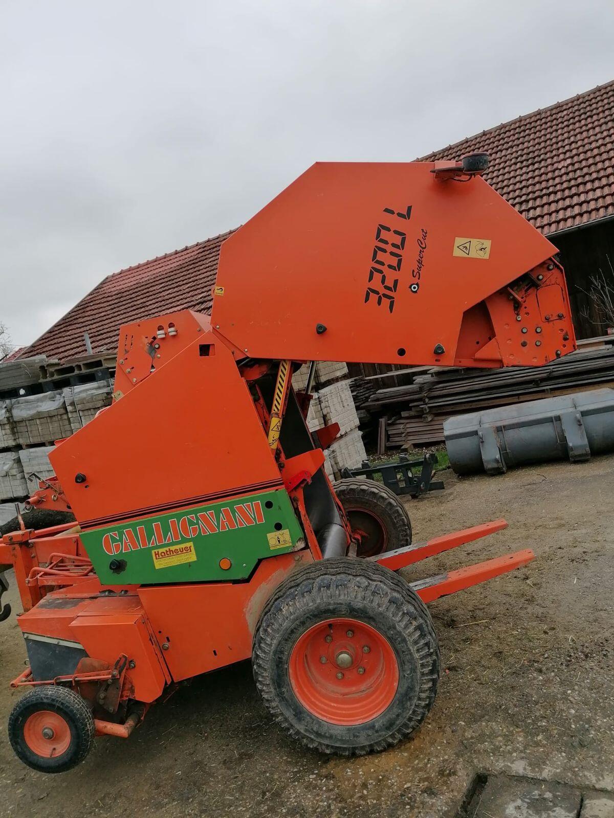 Rundballenpresse Gallignani 3200 L 2