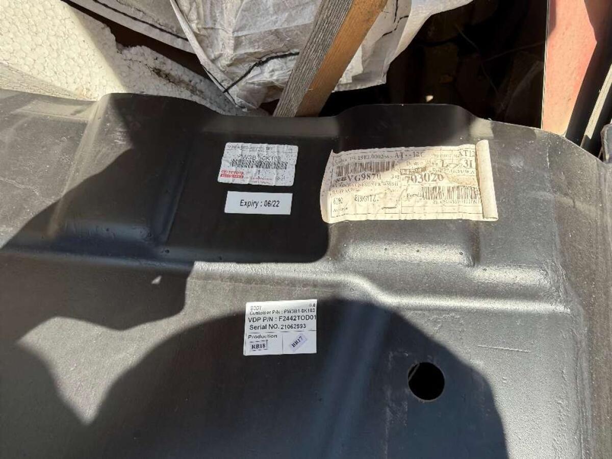 Toyota Hilux Original Wanne 3
