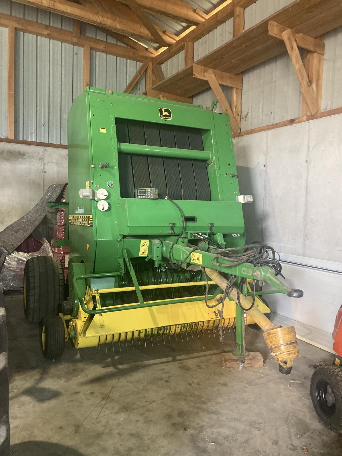 John Deere 580 1
