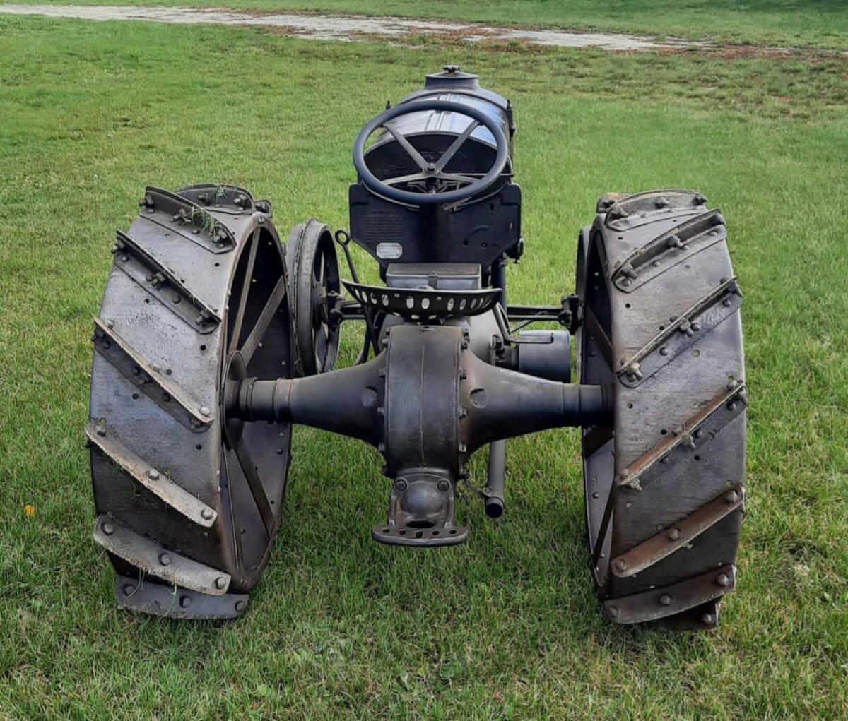 Oldtimer Traktor Fordson F 3