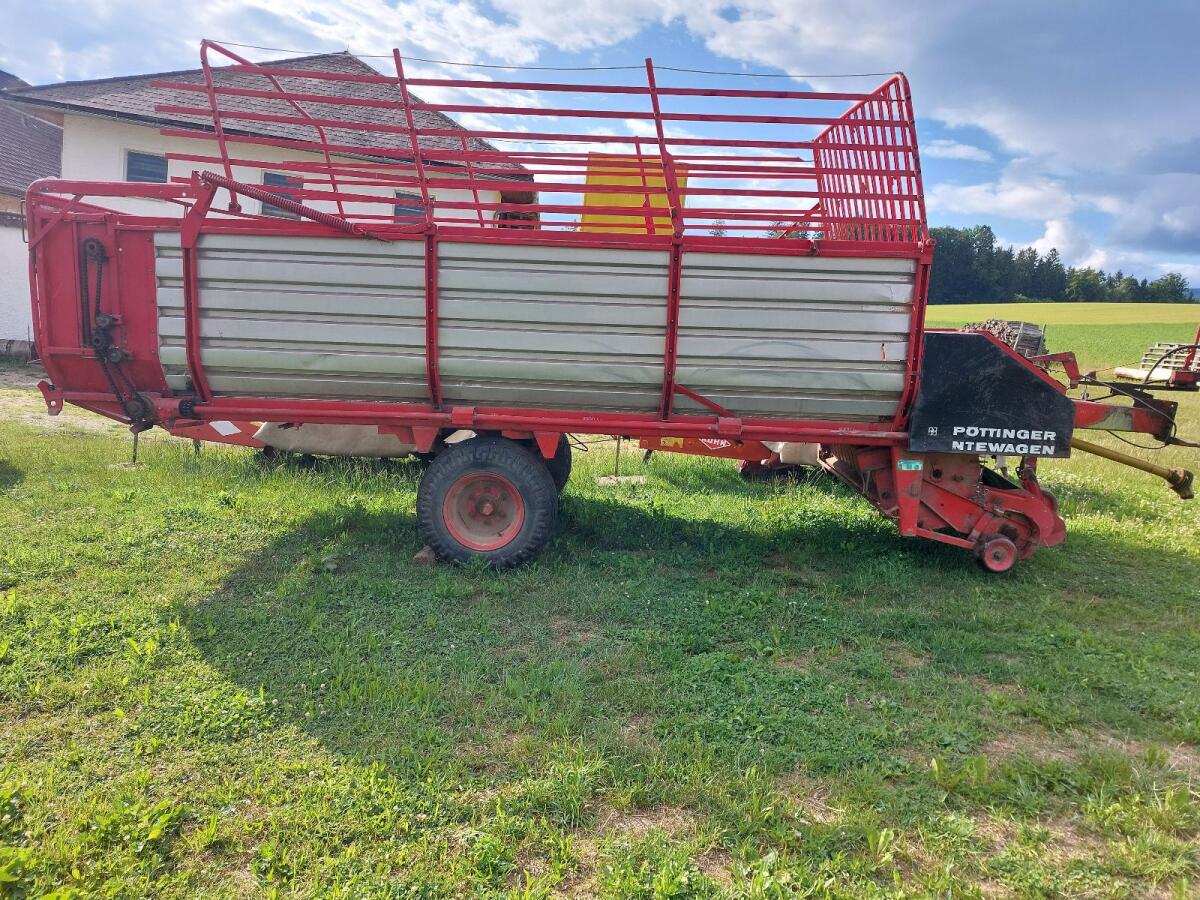 Ladewagen Pöttinger Erntewagen 3