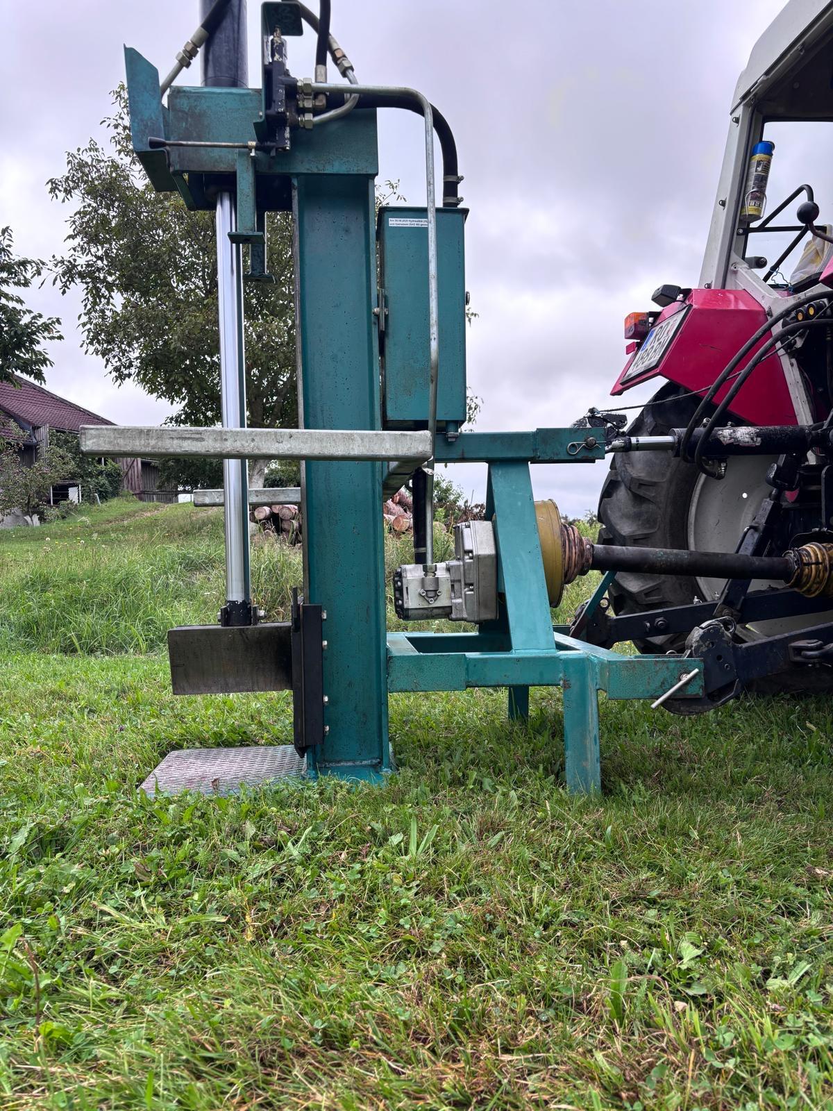 Holzspalter Binderberger 20 Tonnen 2