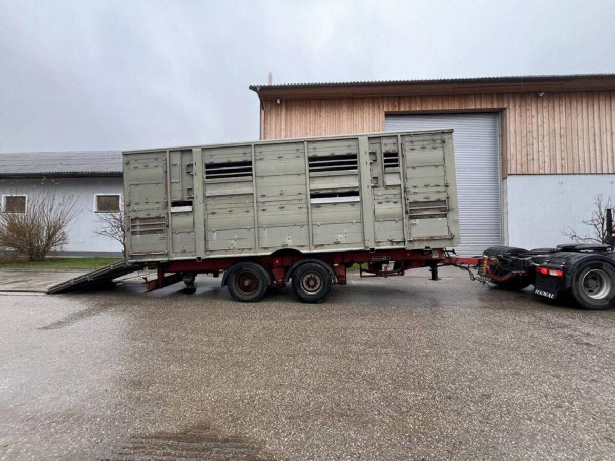Verkaufe Schweinetransportanhänger 2
