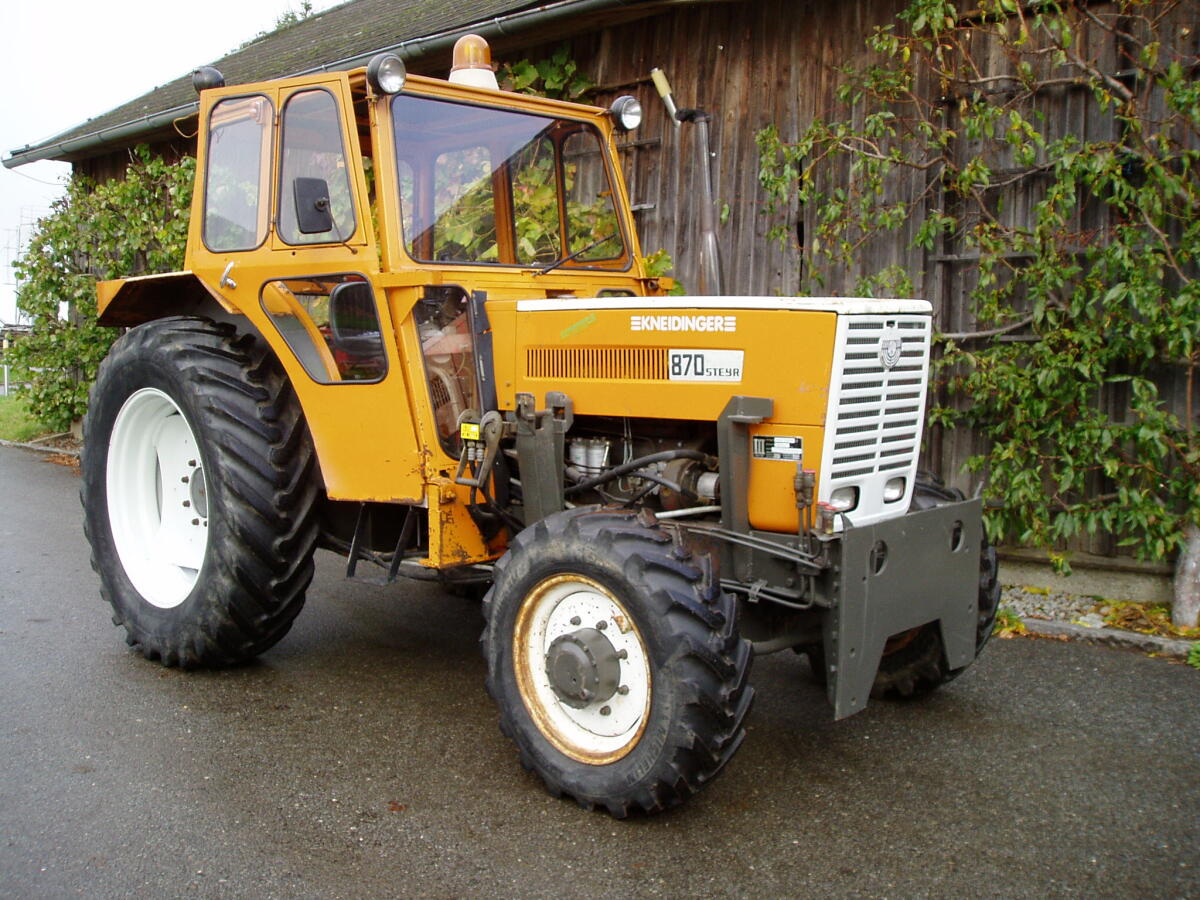 Steyr Plus 870 A  Kummunal mit Superkriechgang 1