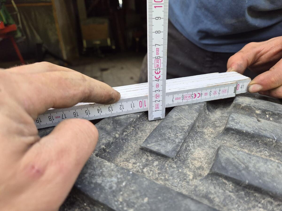 Reifen 440/50R17 2