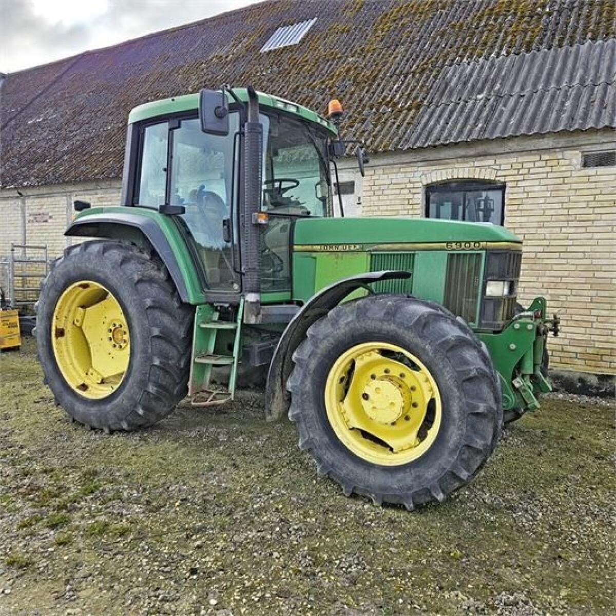 John Deere 6900 3