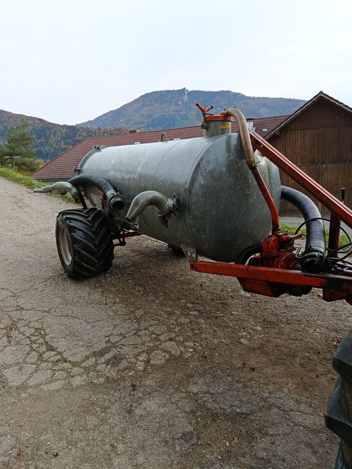 Verkaufe Bauer Güllefass 1