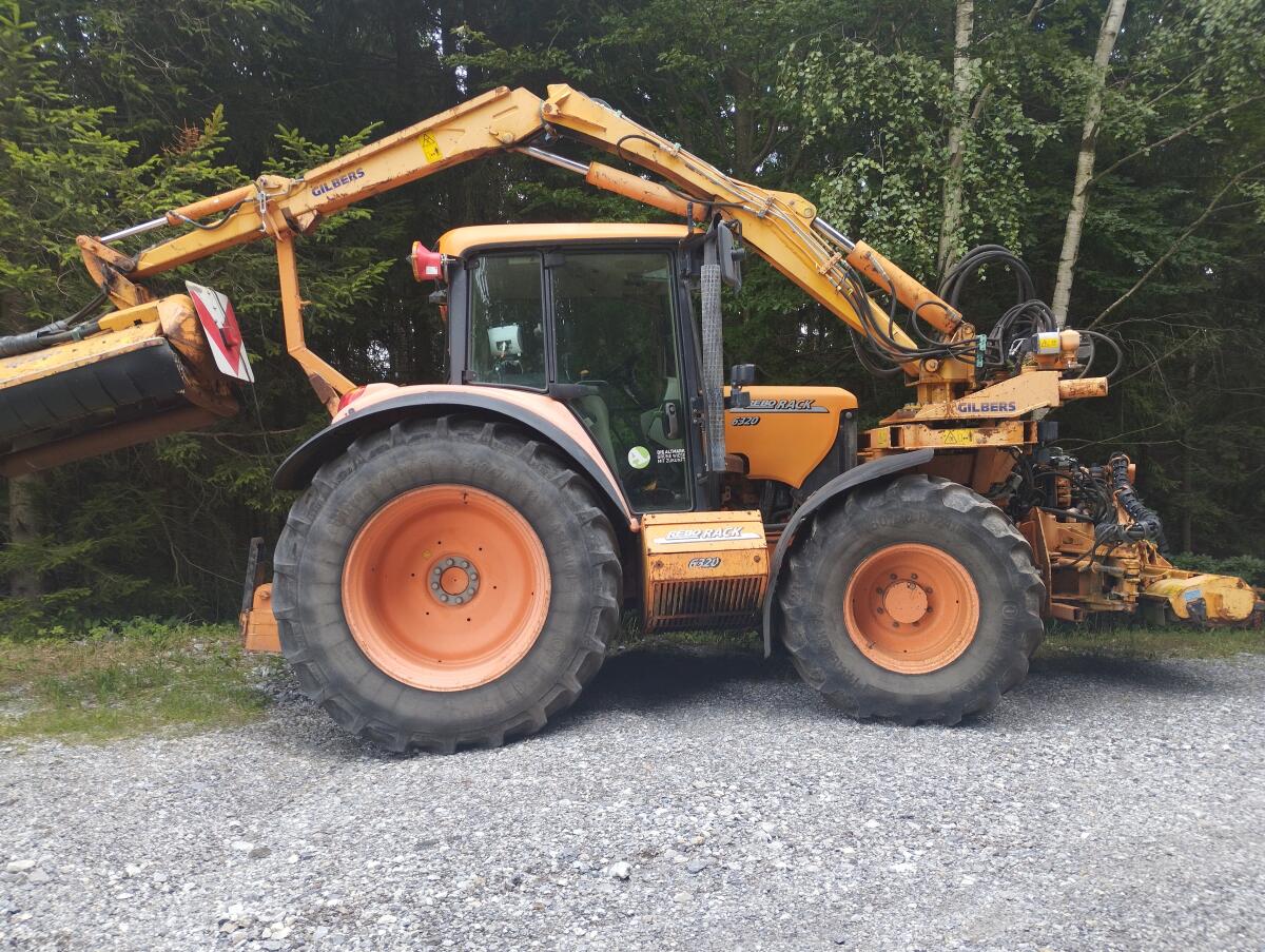 John Deere 6320 1