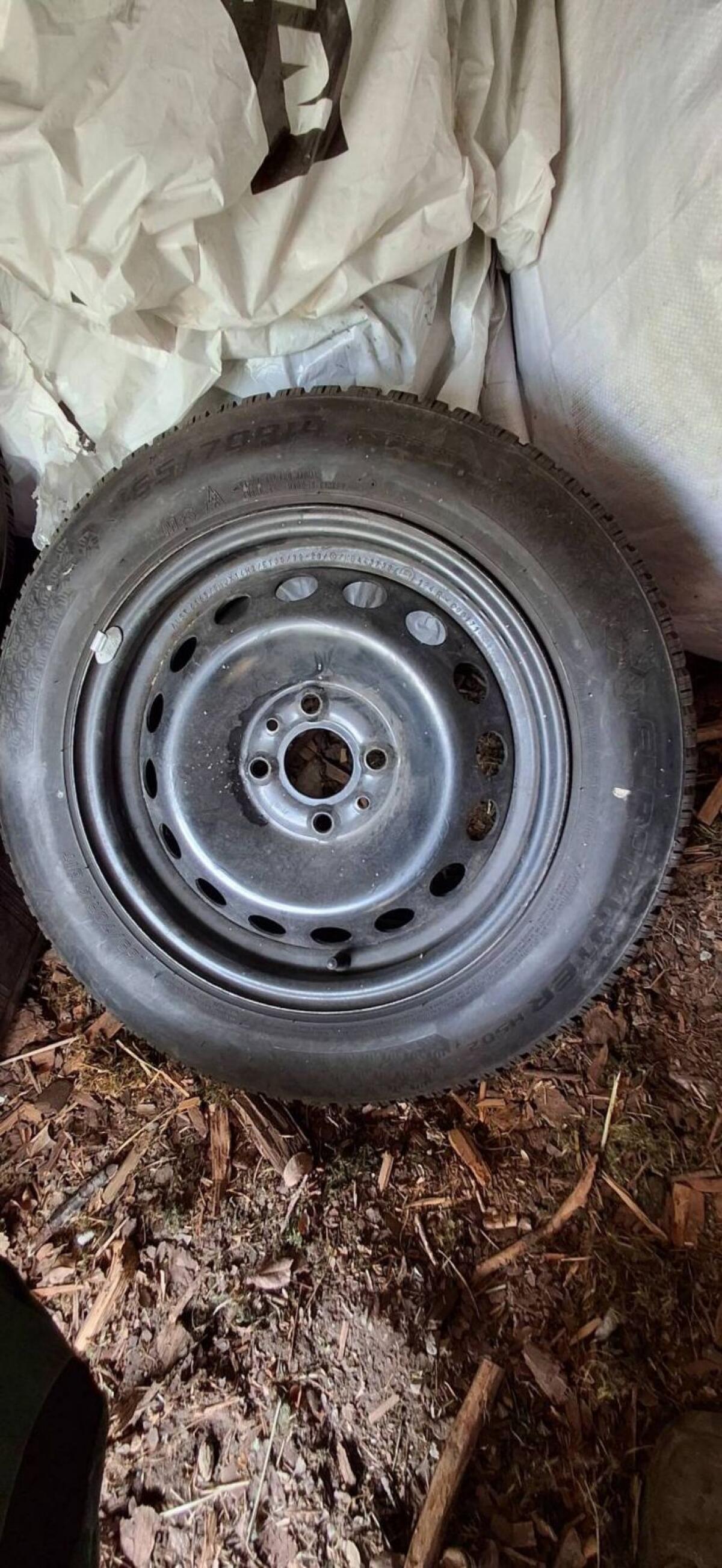 Winterreifen 165/70 R14 2