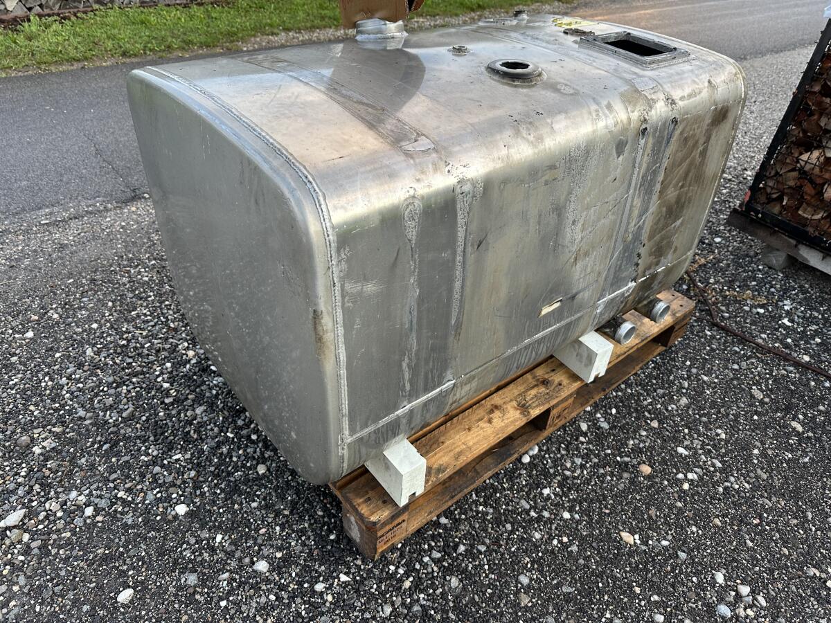 Alutank, Dieseltank, Hydrauliköltank 1