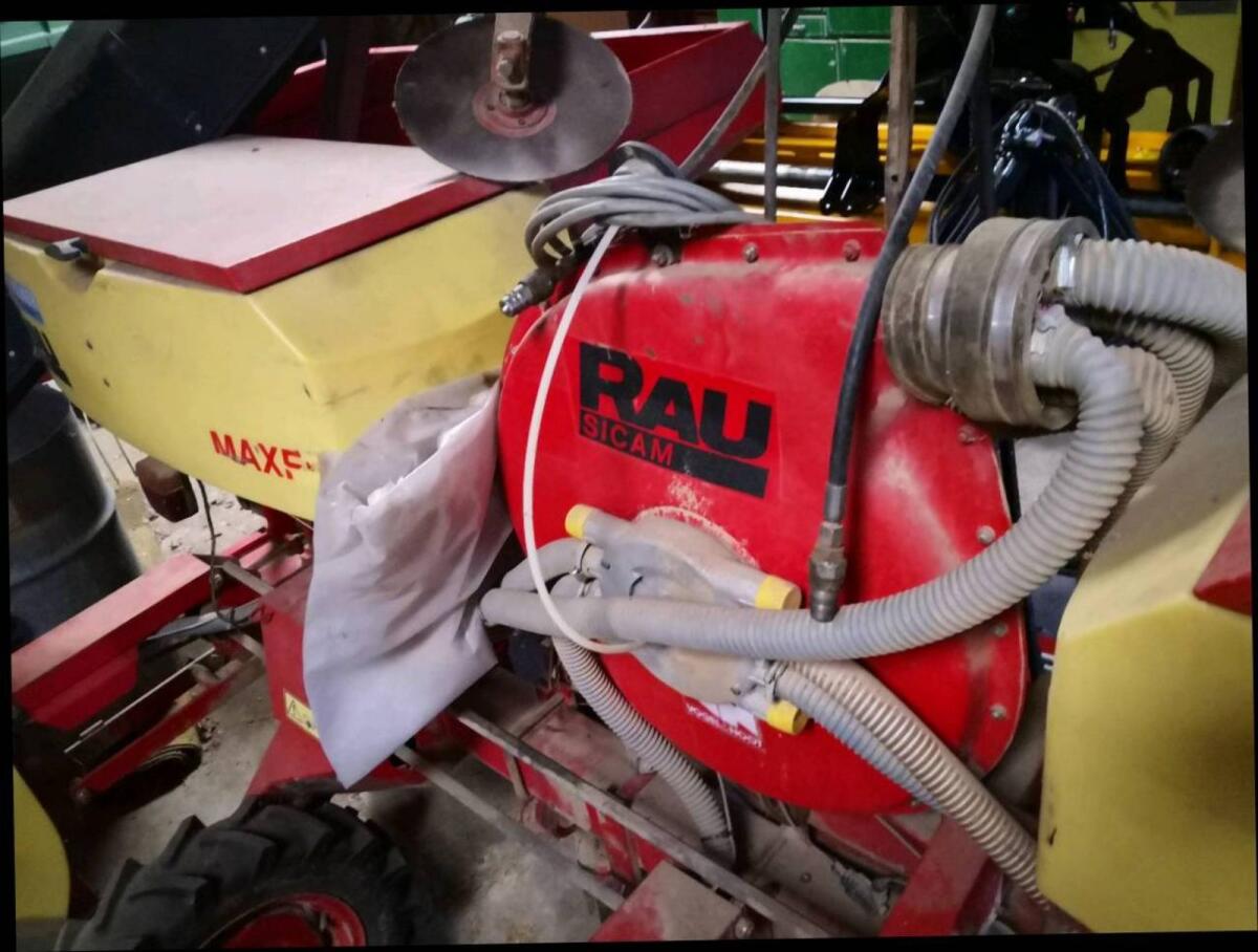 RAU Einzelkornsämaschine 3