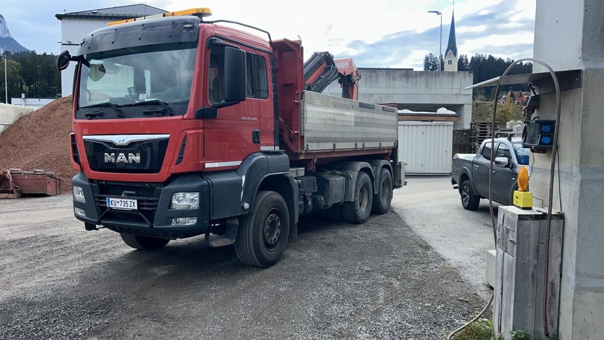 MAN 33-450 1
