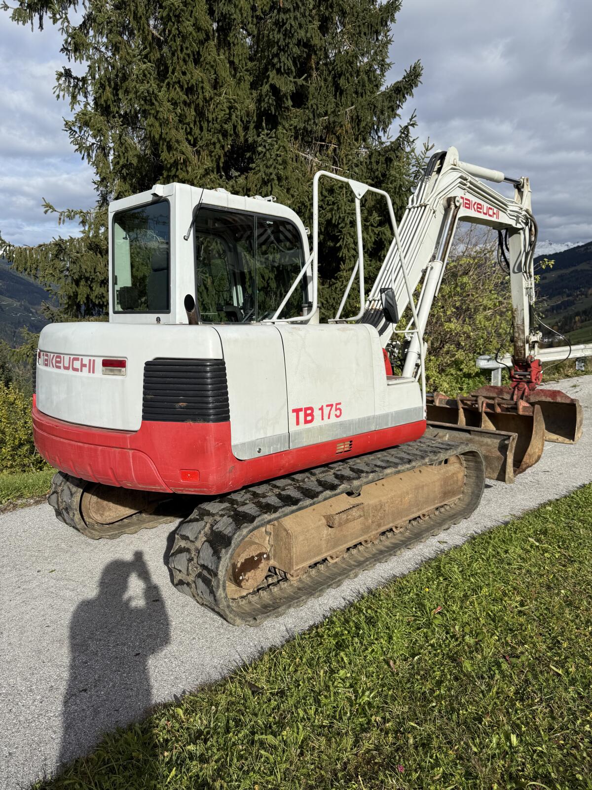 Takeuchi TB175 3