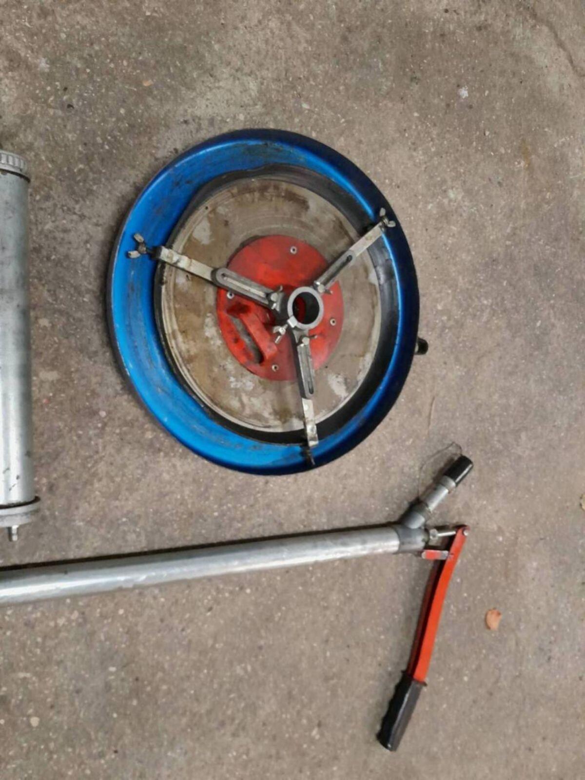 Druckluftfettpresse mit Füllgerät 3