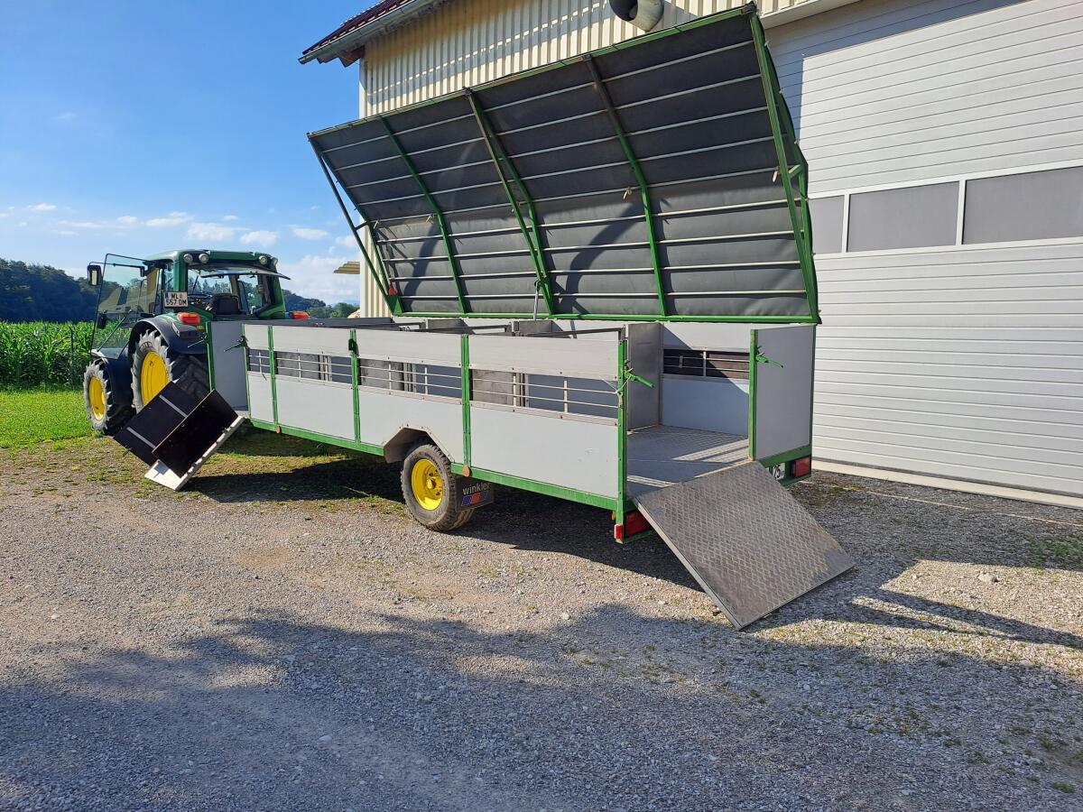 Anhänger für Tiertransporte 3