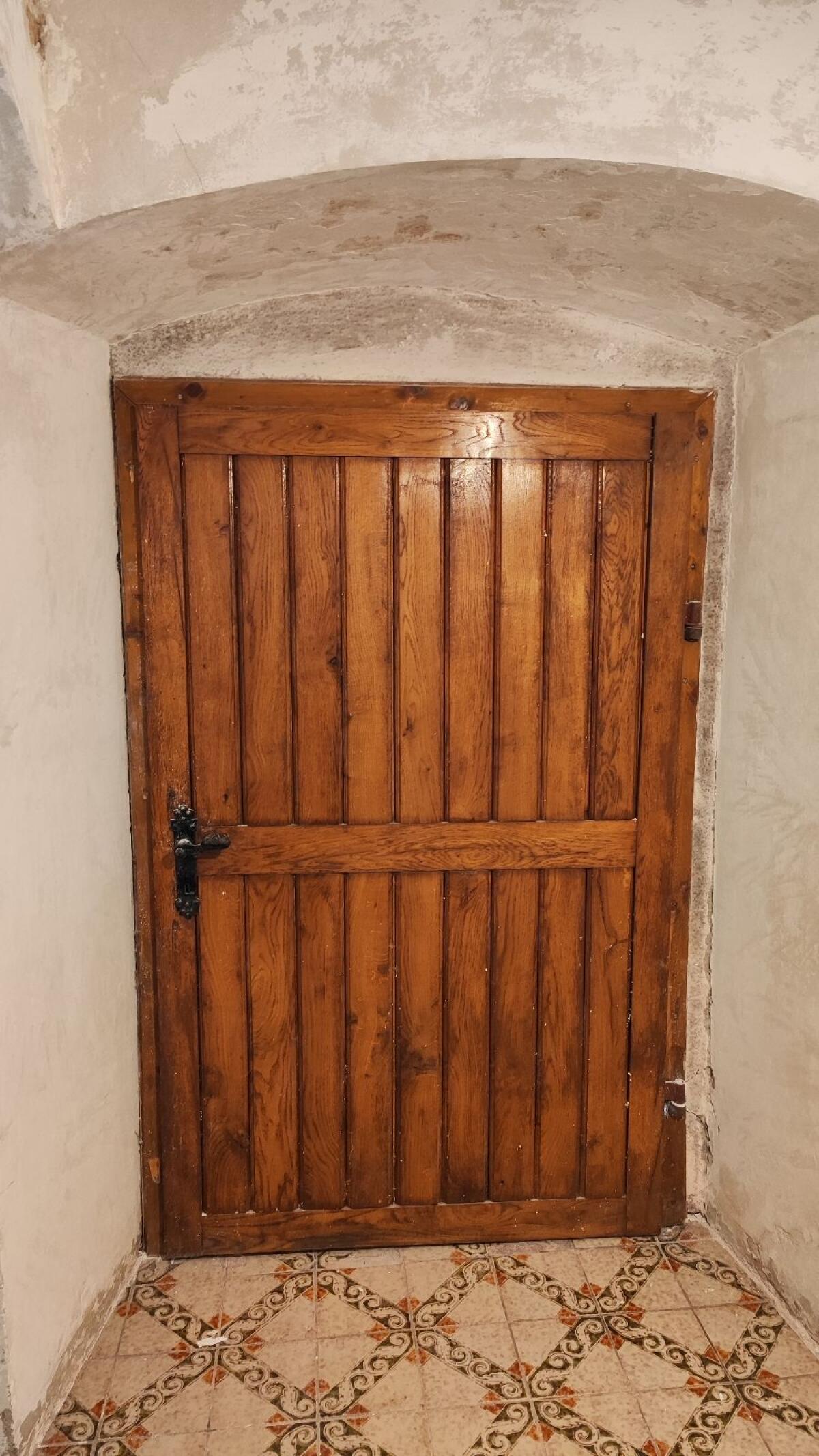 Alte Holztüre Vierkanter Hoftüre 2