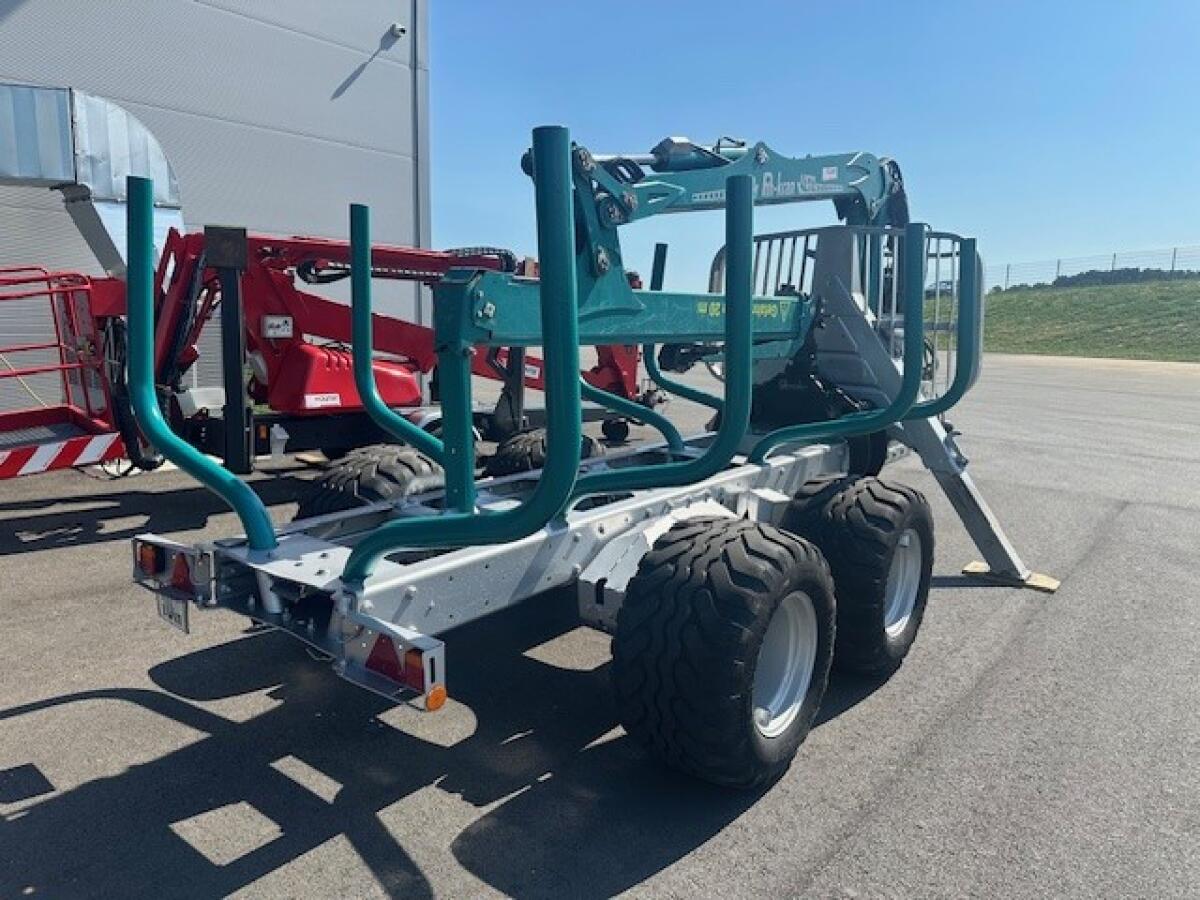 Pfanzelt S9 Rückewagen mit Kran 4272 3