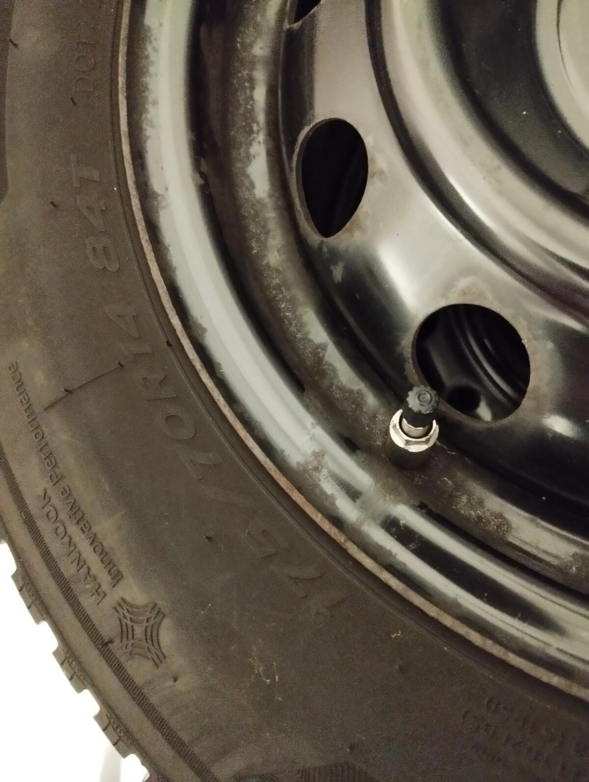 Winterreifen auf Stahlfelgen für Hyundai i20 2