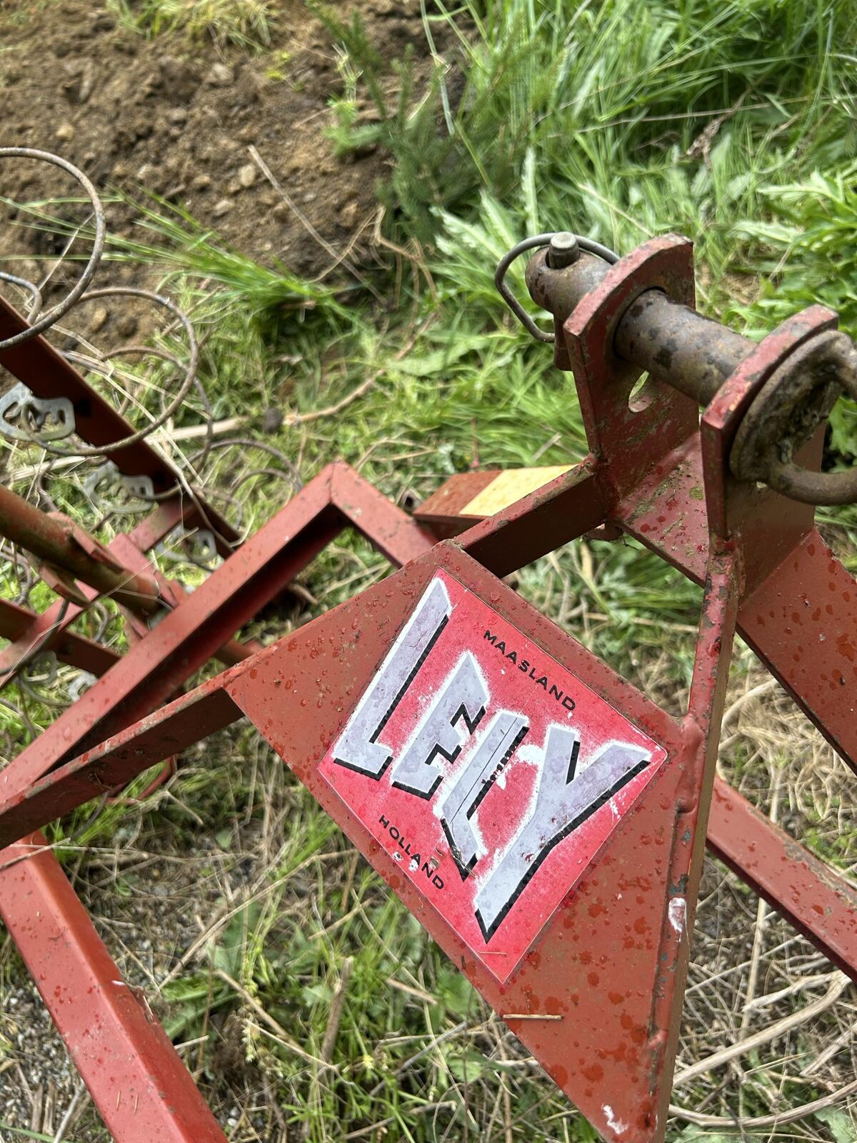 Lely Striegel 3