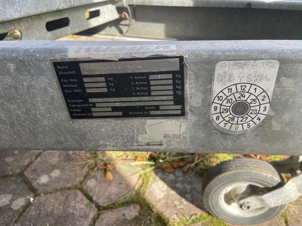 Pferdeanhänger 3