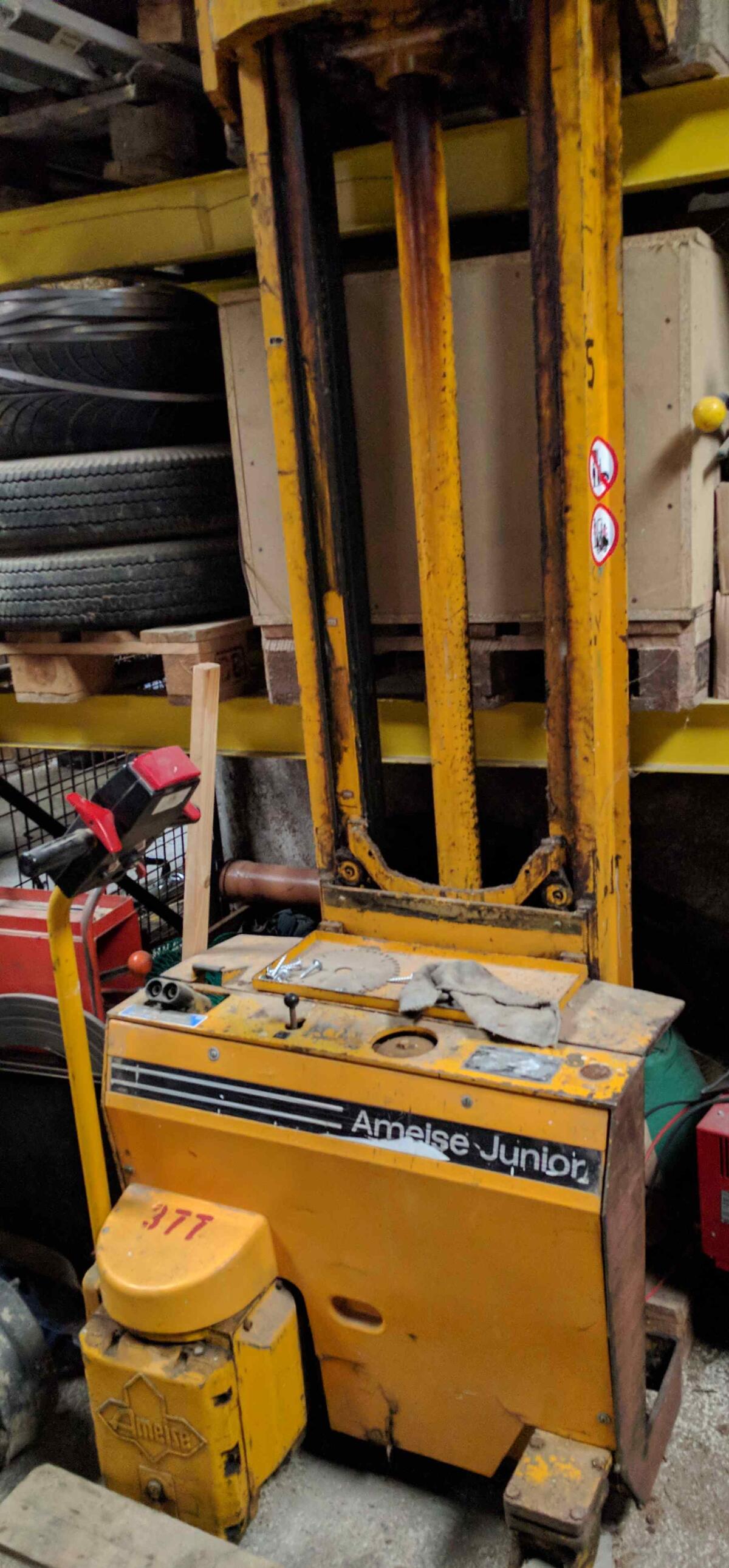 Verkaufe Jungheinrich Elektro Ameise 2
