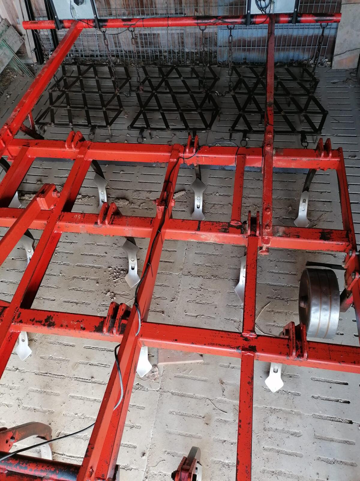 Gebrauchter Grubber 2