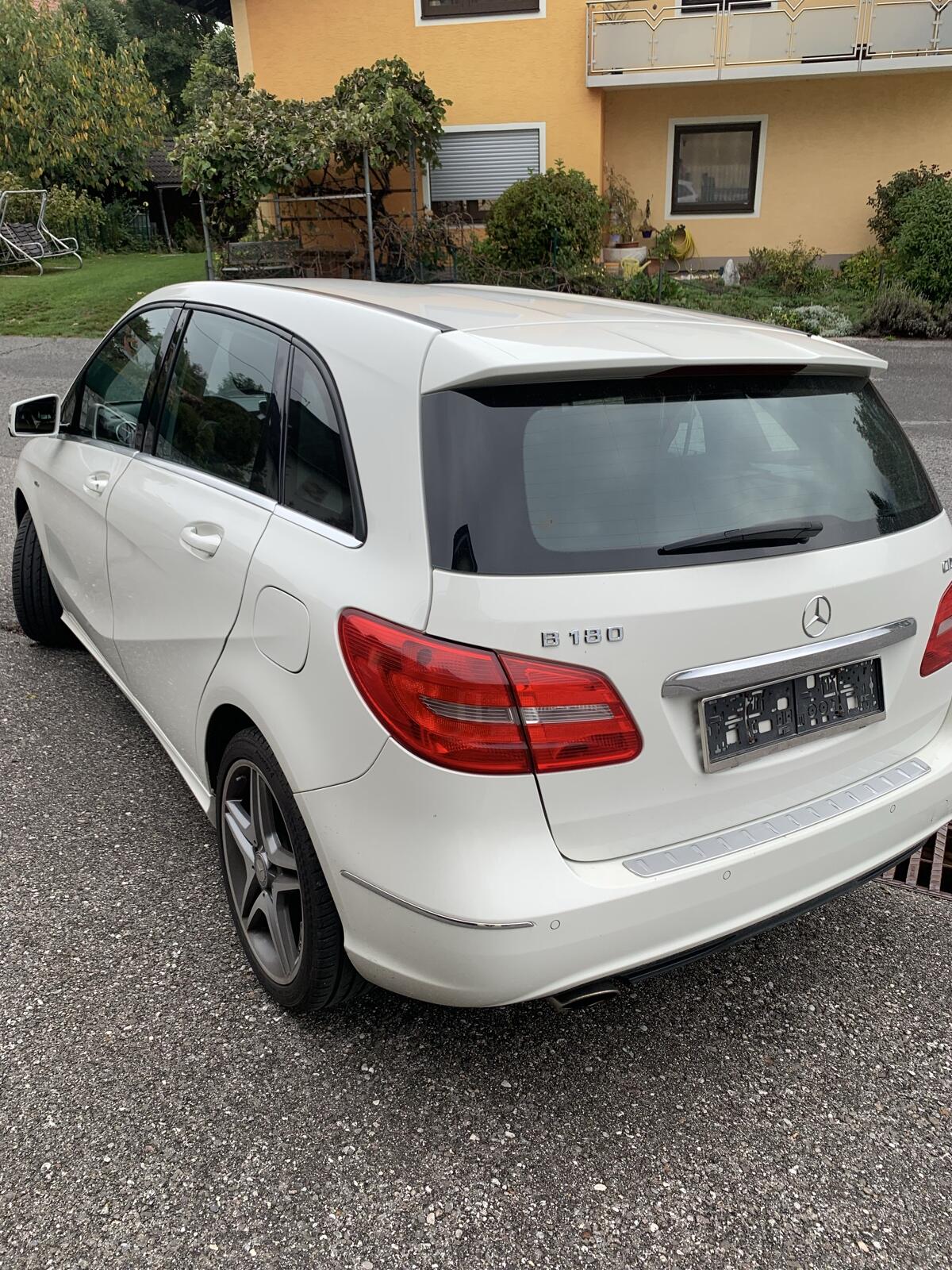 Mercedes Benz B180 CDI 2