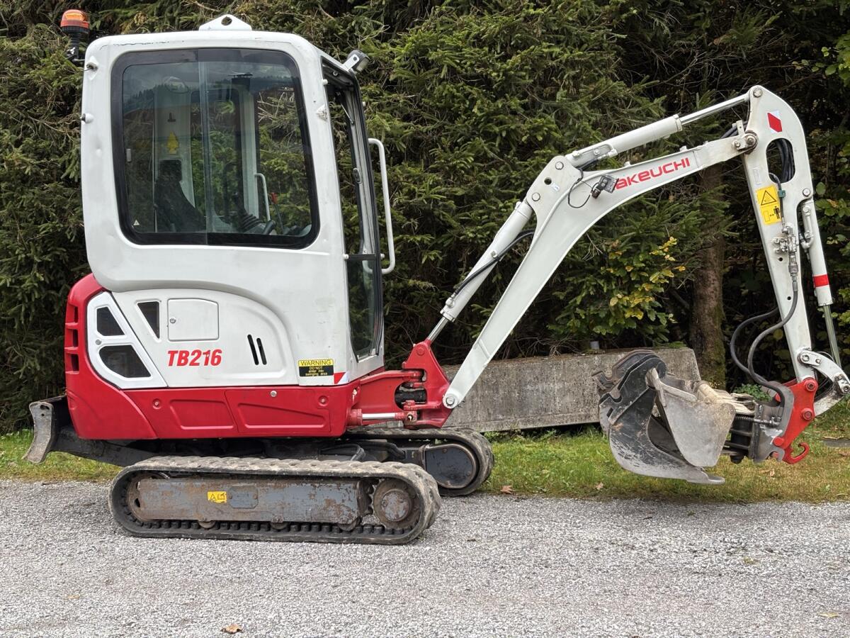 Minibagger Takeuchi TB216 3