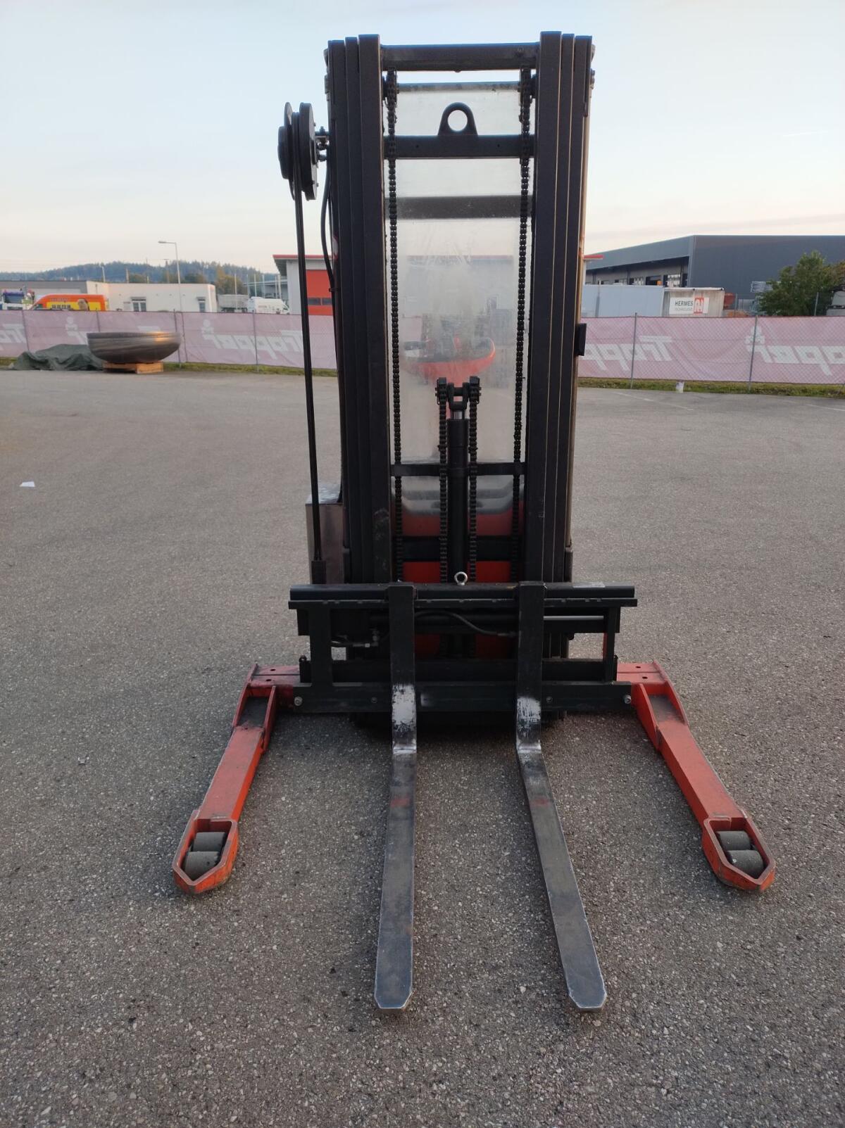 Deichselgeführter Hubmaster Linde L16AS 2