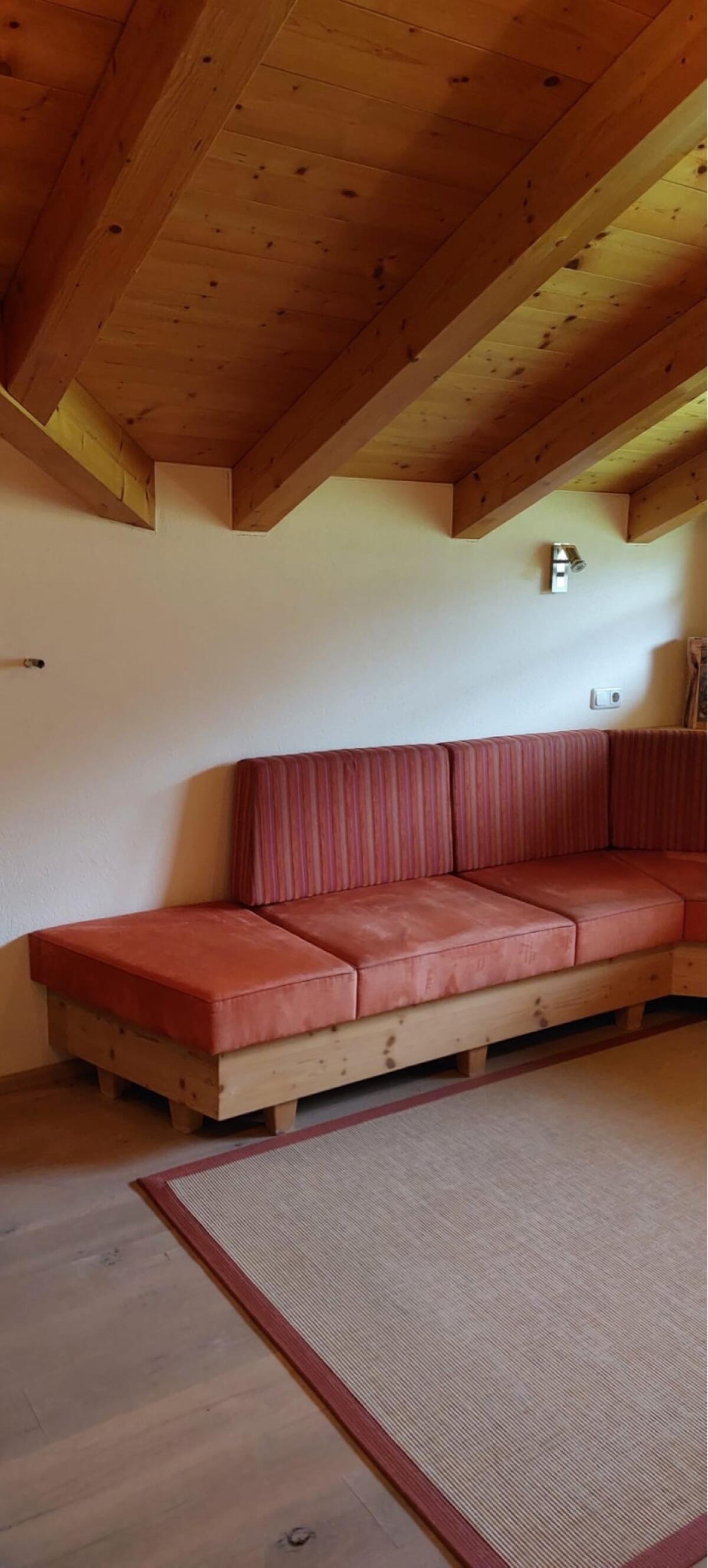 Couch/Sofa 3