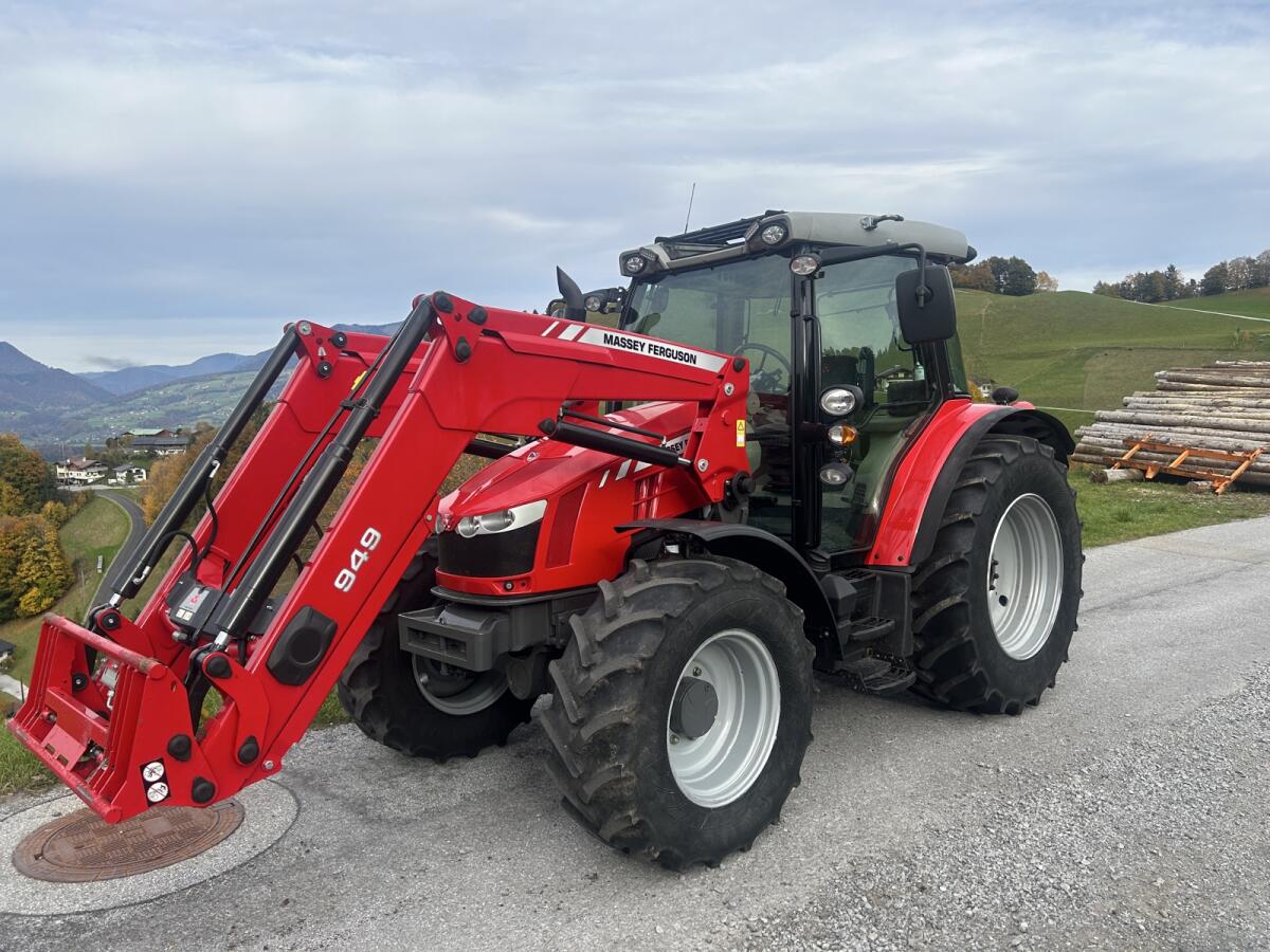 Massey Ferguson 5609 Essential 1