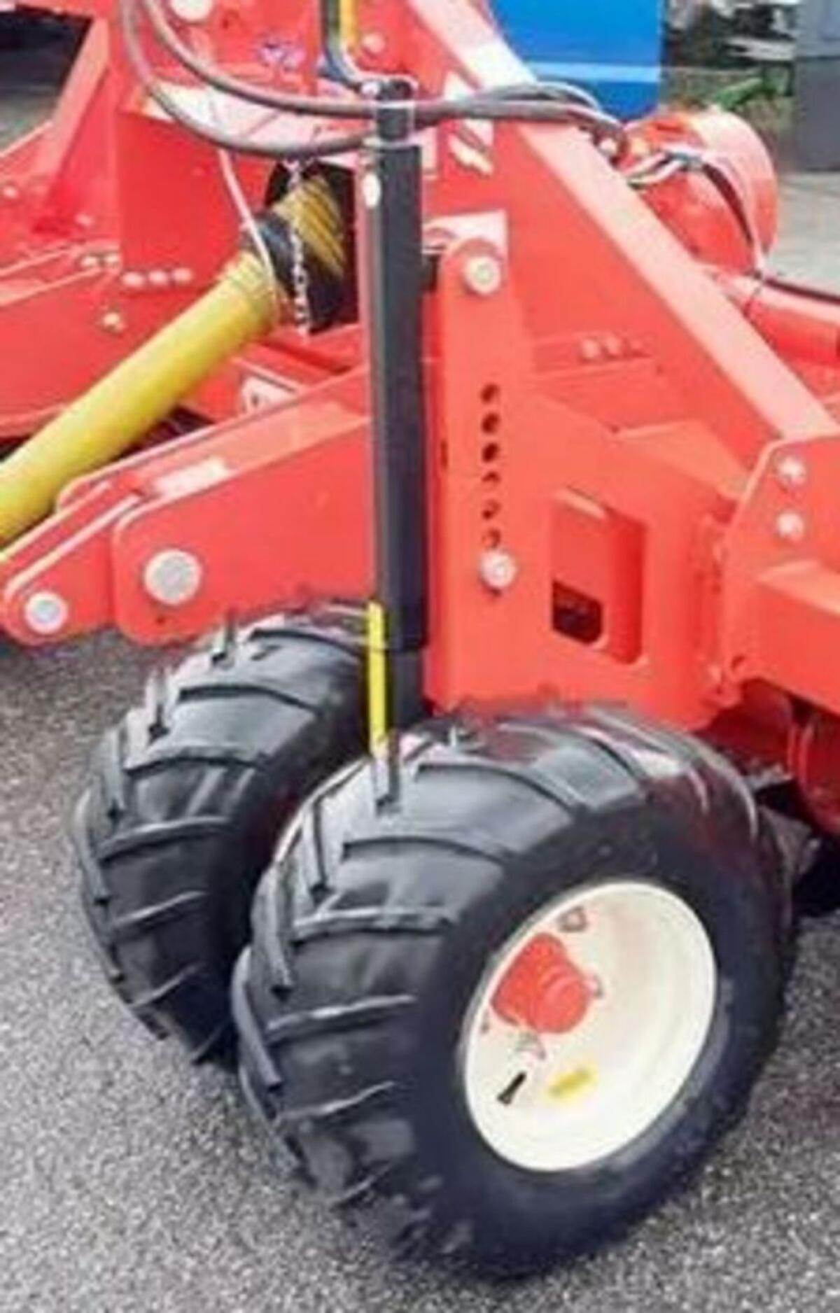 Zwillingsräder Maschio Fräse 3