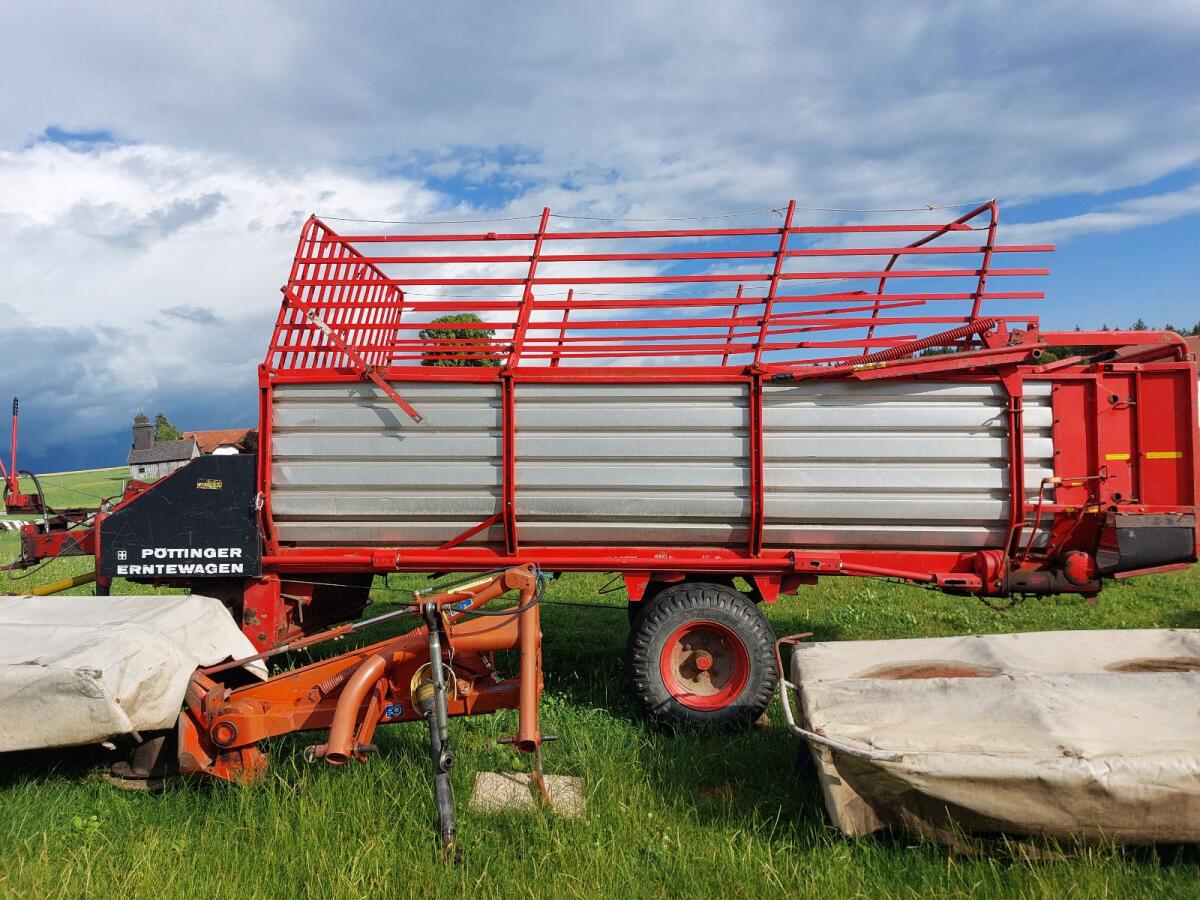 Ladewagen Pöttinger Erntewagen 1