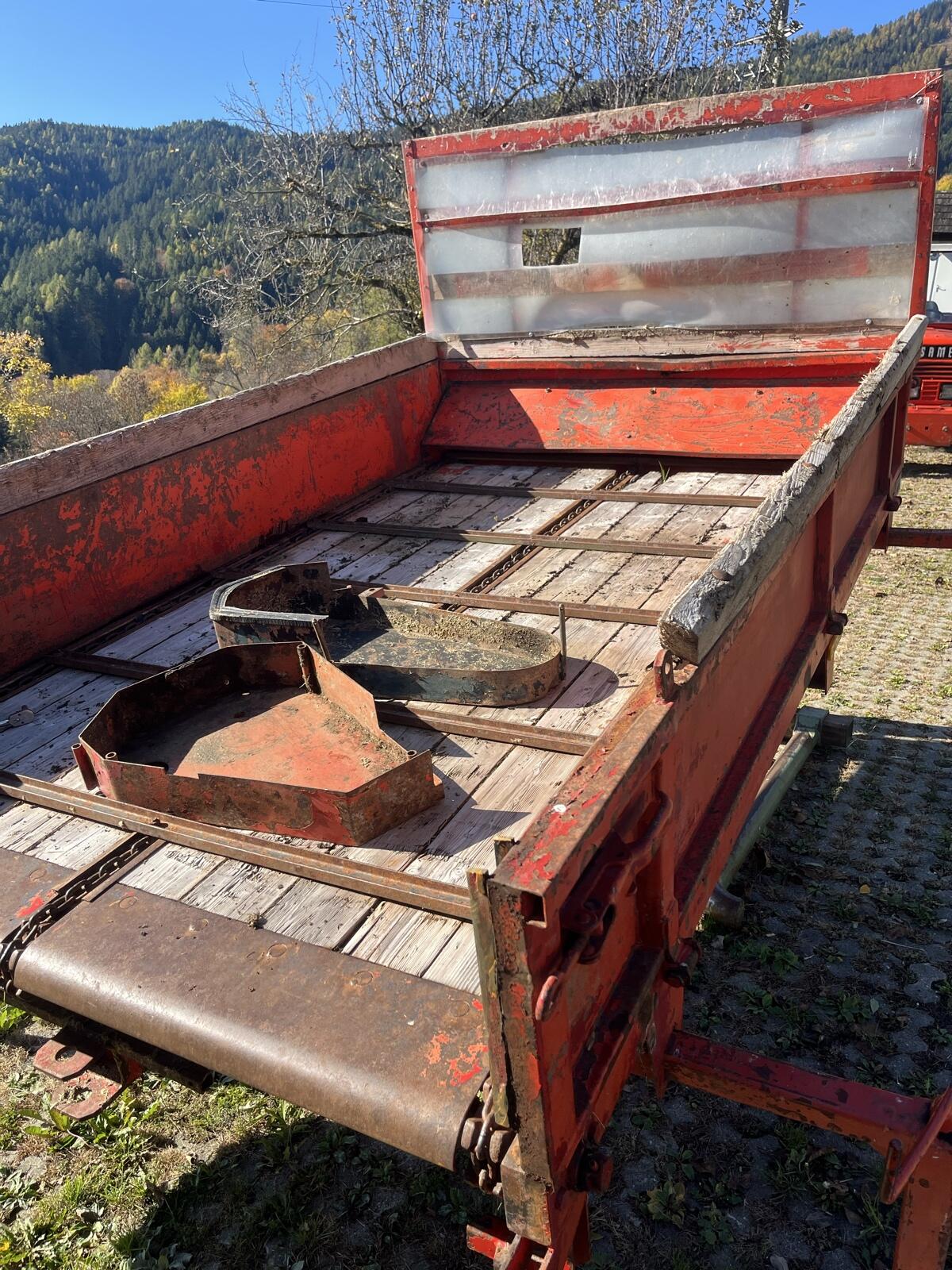 Brücke mit Kratzboden Pöttinger 2